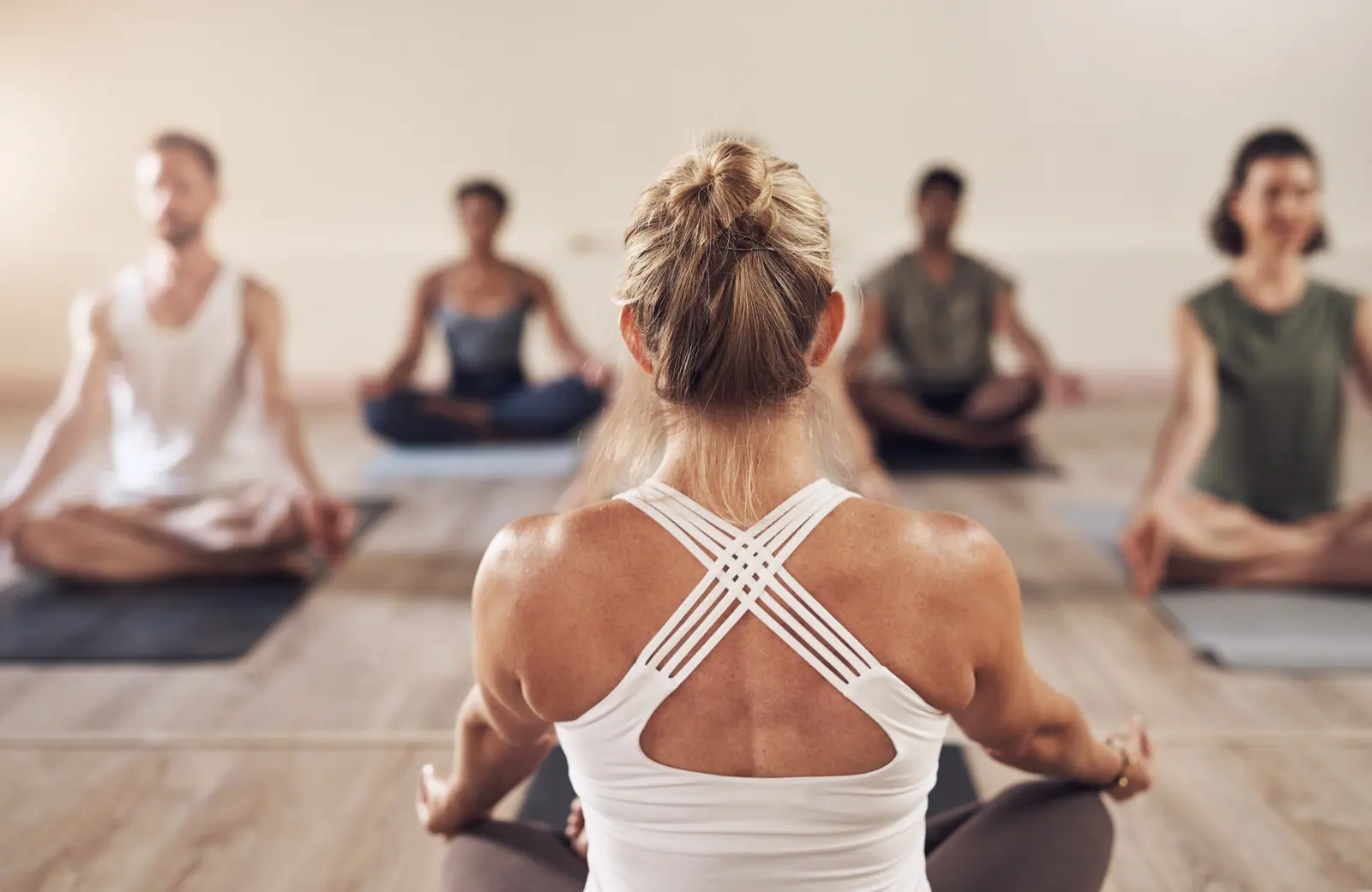 Meditationsgruppe im Studio
